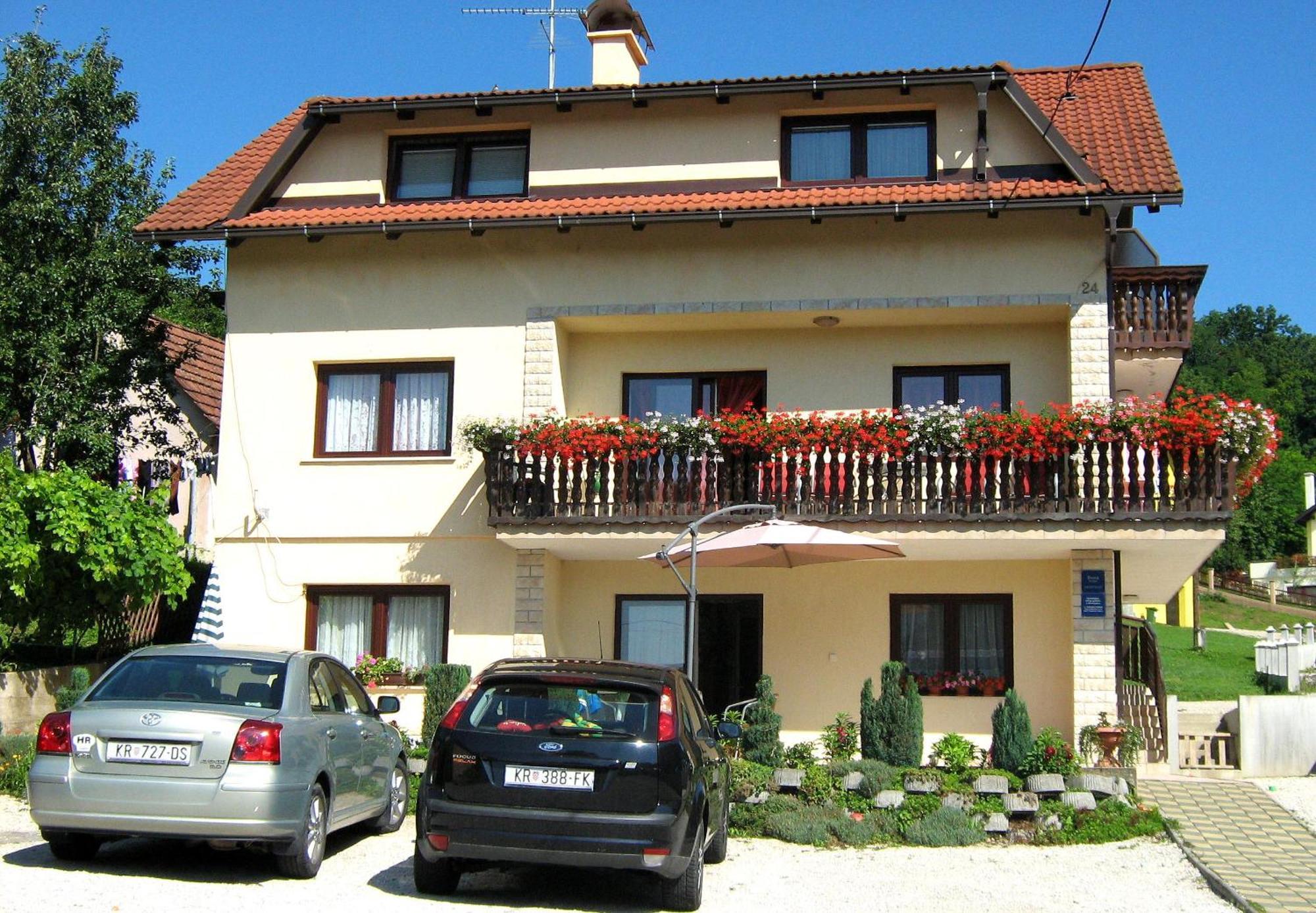 קראפינסקה טופליצה Bed&Breakfast Durdan מראה חיצוני תמונה